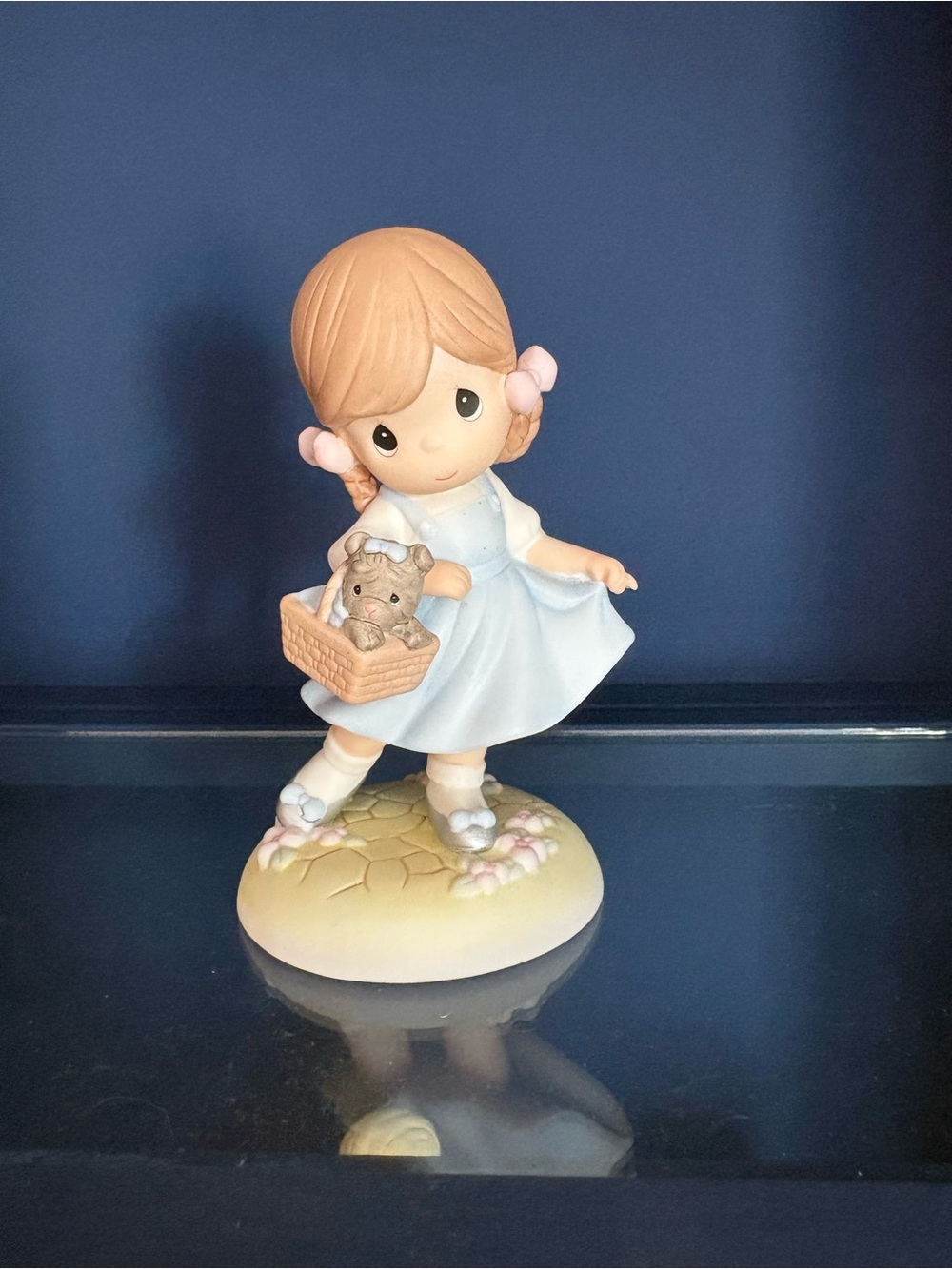 Wizard of Oz Dorothy figurine by Precious moments